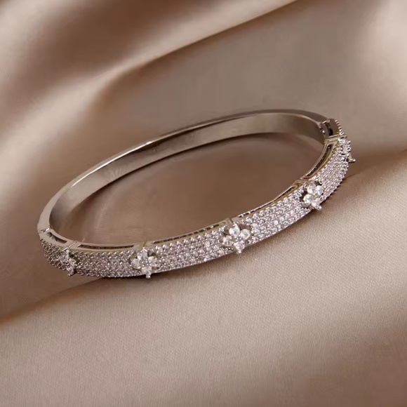 Anthropologie Jewelry - 18K Gold Plated Luxury Bracelet with Zirconia